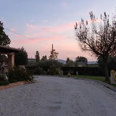 - Country 800mq Private Garden Villa Fermo